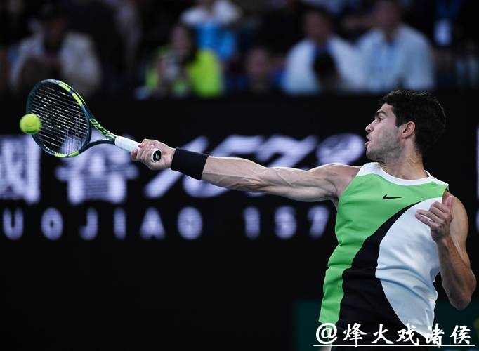 澳网｜阿尔卡拉斯首进男单四强，要成为最年轻全满贯得主，须先战胜兹维列夫